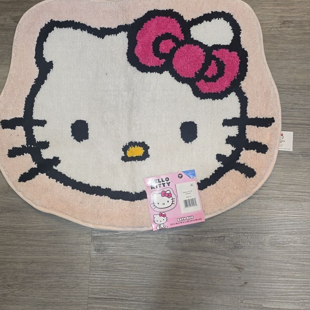 Hello Kitty Decorative Bath Rug - Picture 8 of 10